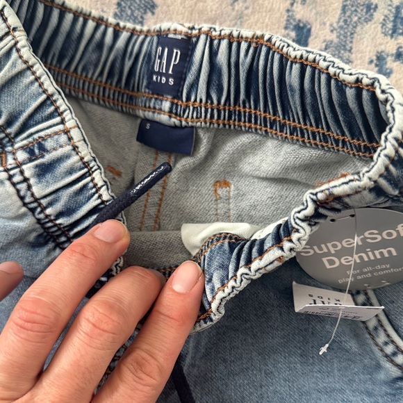 Gap Kids Knit Relaxed Easy Jeans - Picture 4 of 5